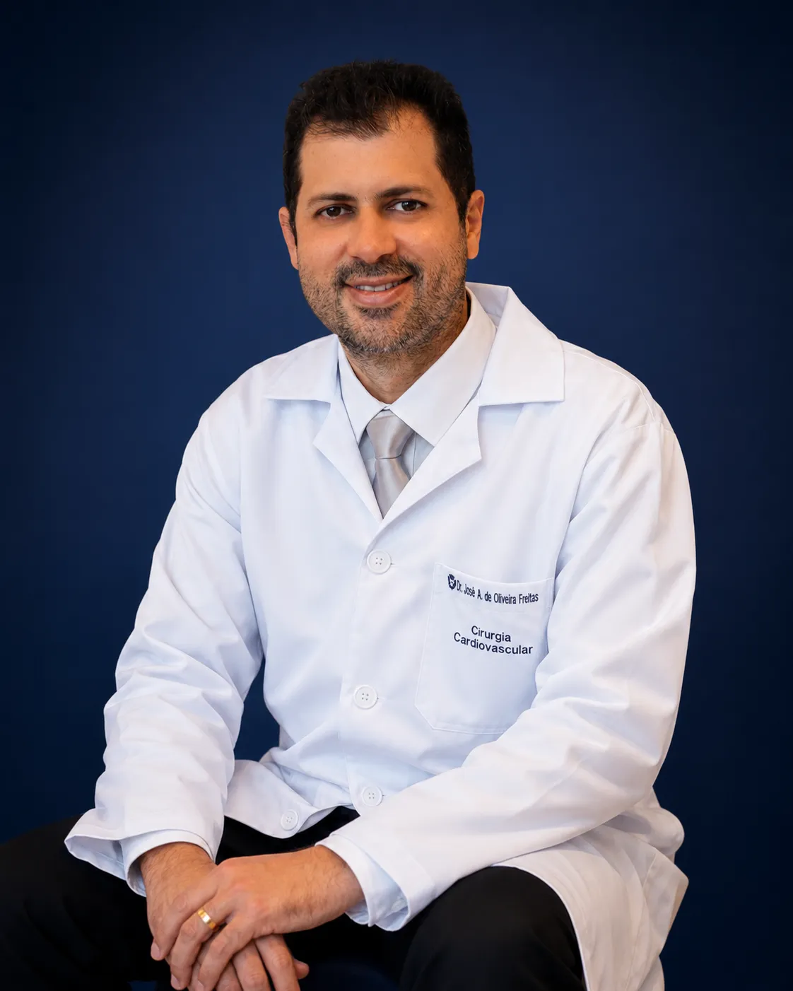 Dr. John Allexander de Oliveira — Cardiologista e Cirurgião Cardíaco
